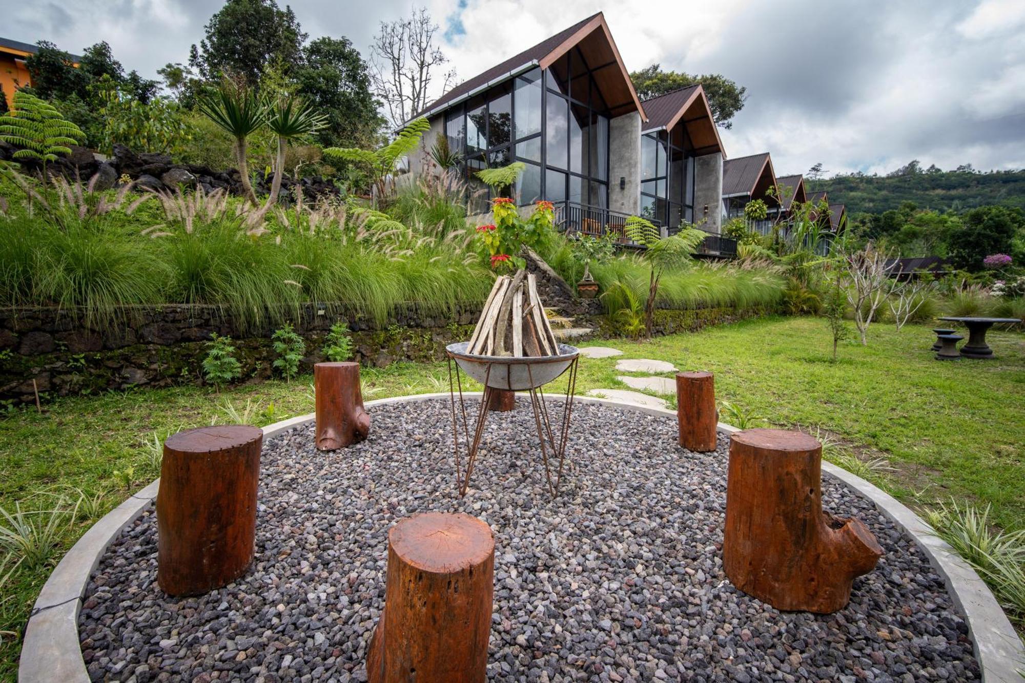 Puncak Gunung Kintamani Hotel Екстериор снимка